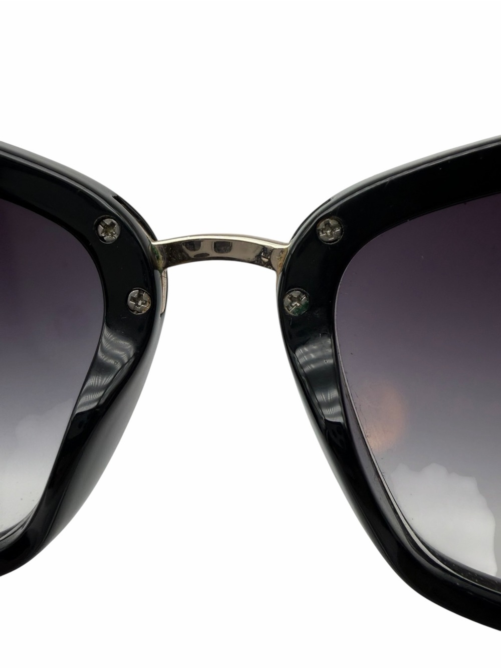 Quay Australia Reina Mini Black Cat Eye Sunglasses w/ Pouch - Picture 6 of 11
